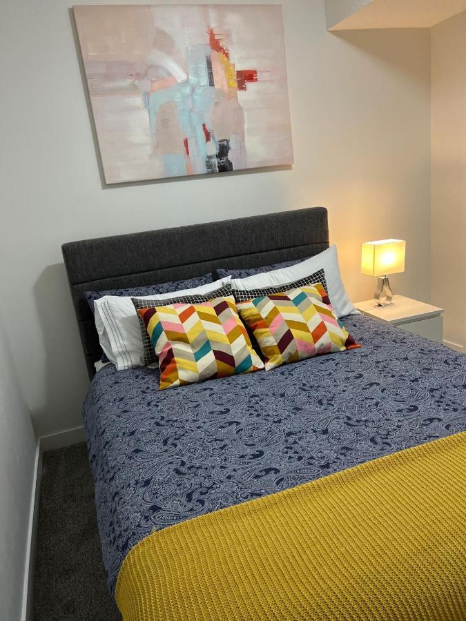 Beautiful 2 Bedroom Home Away From Home YYC Exterior foto